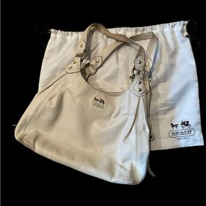Coach hand bag.
